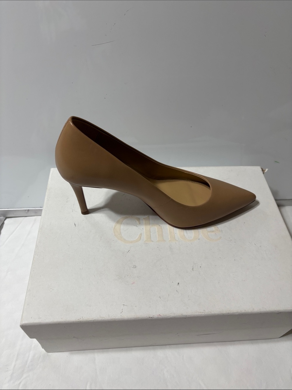 Michael Kors Taupe Pointed-Toe Leather Pumps. NWOT - Picture 6 of 10